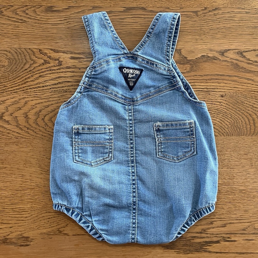 Oshkosh Baby B'Gosh Bubble Romper - Picture 3 of 9